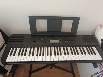Klavesy Yamaha - 2