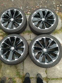 Supernova Sada Alukol Superb III R19 235/40/19 Passat B8 - 2