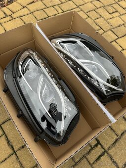 Přední světlomety na S500 coupé A217 C217 - 2