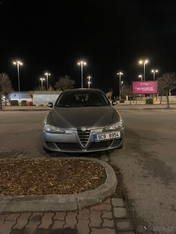 Alfa Romeo 147 1.6 77 kW ECO - 2
