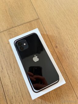 Apple iPhone 12 128GB černý - 2