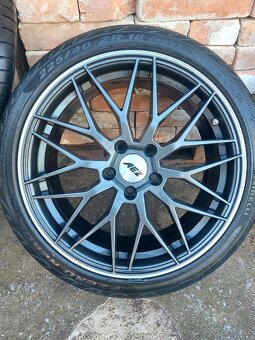Alu kola AEZ crest dark R18 5x112 - 2
