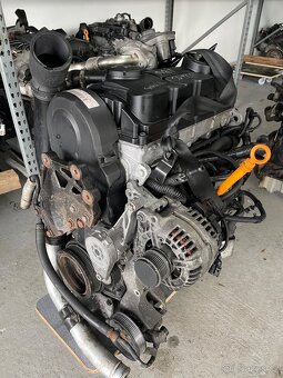 Kompletní nastrojený motor 2,0tdi 103kw BRT - 2