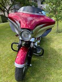 Harley Davidson FLHX Street glide - 2