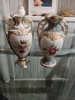 Prodám 2ks porcelánových váziček Dux - 2