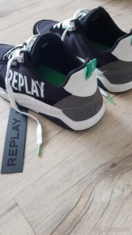 nové boty replay - 2