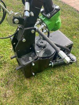 Hydraulický posilovač rizeni na traktor mt8 132 - 2