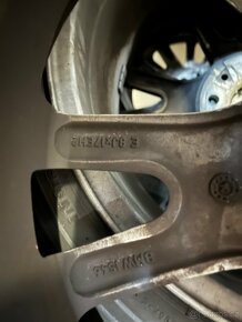 Disky BMW 5x120 8J17- 17 palců - 2