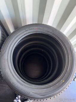 Zánovní sada zimních pneu 285/45 R21 - 2