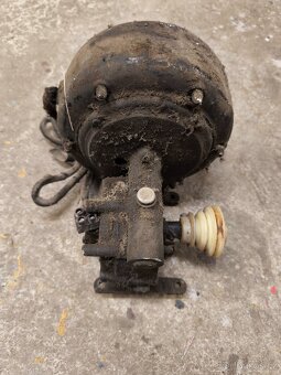 Motor s převodovkou - 2