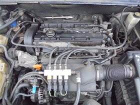 Citroen C5 2,0 I 100Kw automat - 2