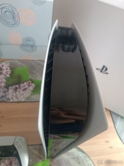 PlayStation 5 s mechanikou - 2