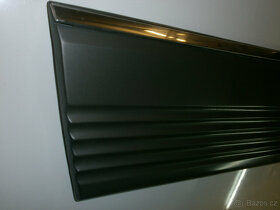 Mercedes W126 r. 79-85 - plastový kryt řidičových dveří NOVÝ - 2