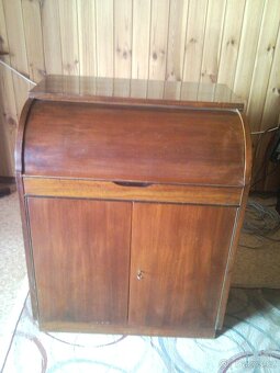 STAROŽITNÝ SKŘÍŇKOVÝ GRAMOFON SUPRAPHON S17 - 2