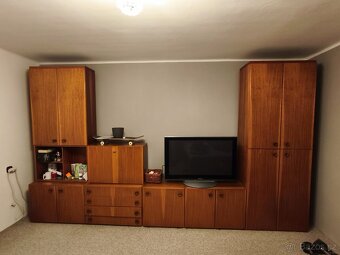 Dřevěná obývací stěna - 2