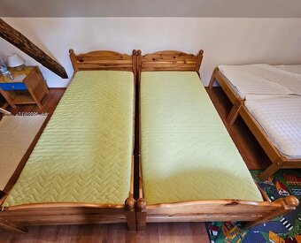 2 komplet lůžka 90 x 200 - cena za kus rám rošt matrace - 2