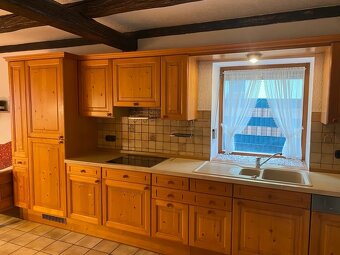 Dřevená rustikální kuchyně ROZÁRKA - 2