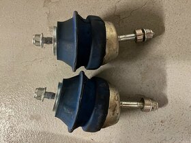 Silent bloky motoru Lexus ISF RCF GSF (engine mounts) - 2