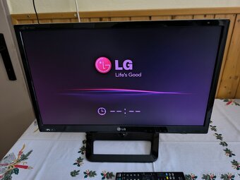 LG 23″ LED monitor (2+1 = TV+monitor) - 2