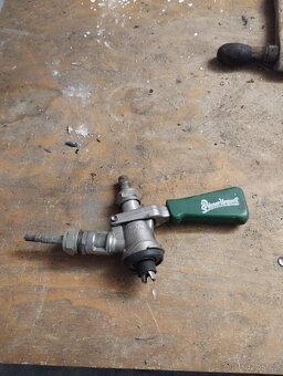 Pivní narážeč na sud - 2