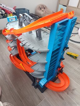Hot wheels dráha - 2
