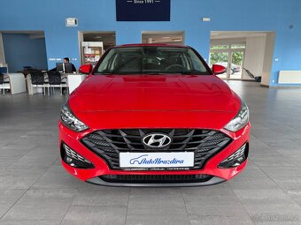 Hyundai i30 1.0 TGDi,ZÁRUKA,FASTBACK,1.MAJITEL - 2