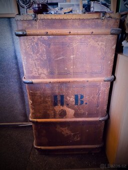 Starožitný cestovní kufr - 2
