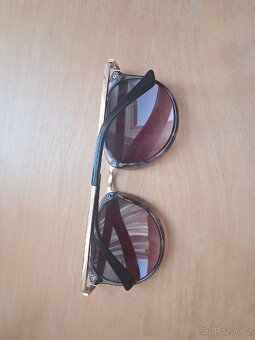 Sluneční brýle - 2