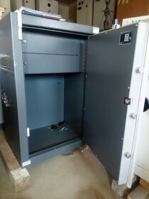 Trezor Castello 6 - 2