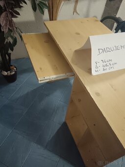 Darujemei psací stul - 2