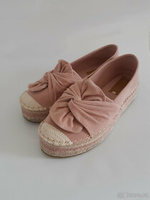 Růžové boty - 2