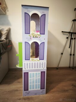 Dřevěný dům pro panenky Barbie - 2