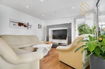Prodej rodinný dům, 238m2, pozemek 395m2, Nížebohy - 2