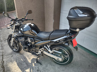 Suzuki gsf 650 N REZERVOVÁNO - 2