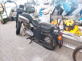 Motocykl Jawa 250 - 2