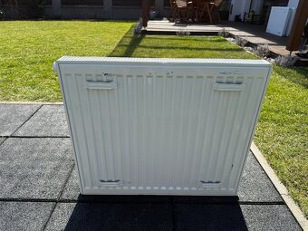 Deskový radiátor Korado Radik VK 21 600 x 600 mm - 2