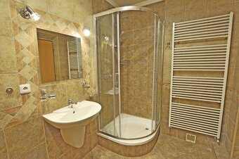 Podkrovní byt, 2+kk, Trutnov - centrum, ul. Polská - 2