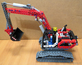 LEGO 8294 Bagr - 2