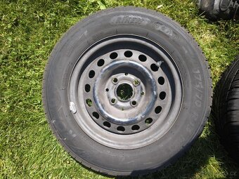 letní pneumatiky RIKEN 175/70 R13 82T na plecháčích - 2