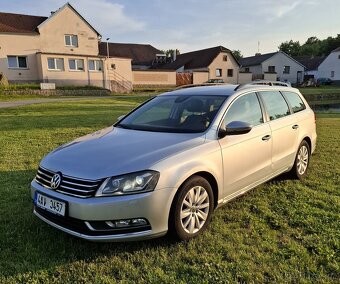 VW Passat B7 2.0 103 KW - 2