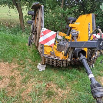 Prodej mulčovač Mc Connel SR 460 - 2
