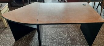 Kancelářský stůl s přístavkem - 2