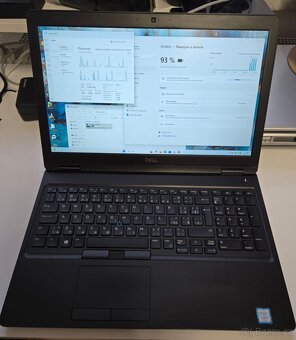 PRODÁM Dell Latitude 5590 - 2