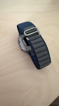 Apple Watch Ultra 2 - přírodní titan - 2