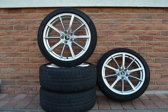 5x112 R19 Zimní sada org. Audi RS4 B9 / RS5 8W + 235/40 R19 - 2