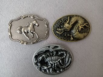 Přezky, ohlávky, dečka, kniha Koně Formule A1/1 - 2