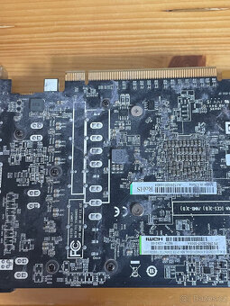 Prodám grafickou kartu Radeon RX 460 - 2