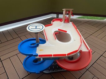 Lidl lupilu parkovací dům - 2