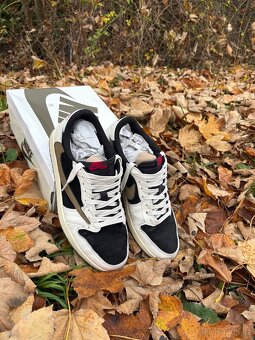 Nike x Travis Scott - 2