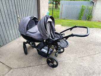 Sourozenecký kočárek - 2